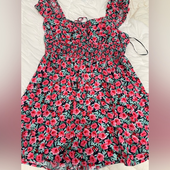 FLORAL SUNDRESS - Picture 1 of 1